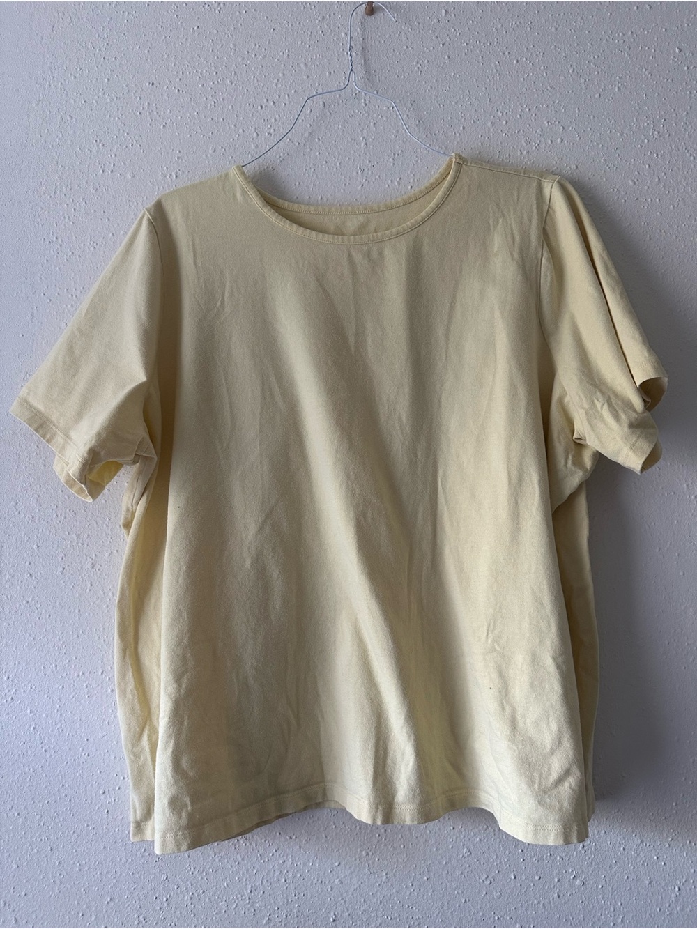 Classic Short-Sleeve Crewneck T-Shirt in Butter Yellow
